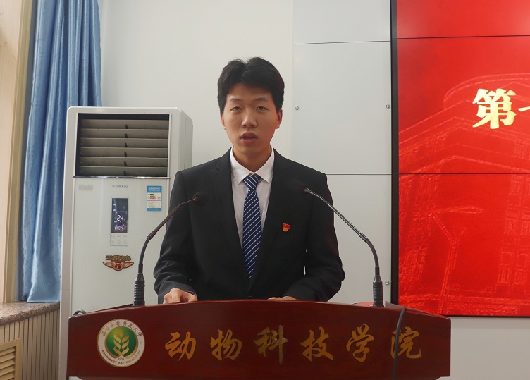 2023-2024学年院员工会主席帖子航同学做工作总结.jpg