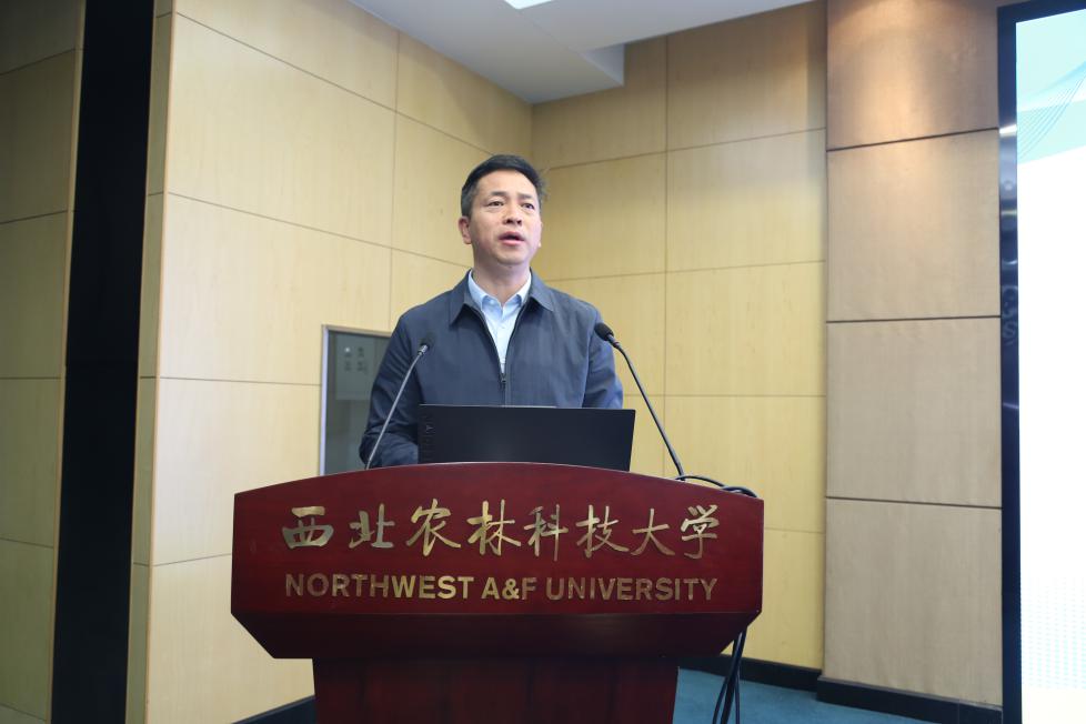 2.公司党委书记张朝阳致辞