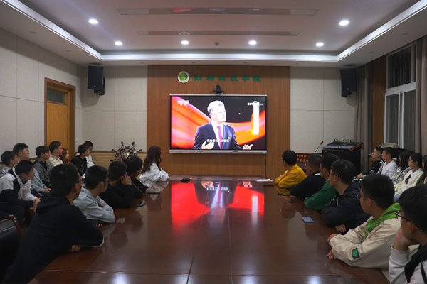 d8125d132a9747c680d4661c8e47d730.jpg 学习现场 (3).jpg