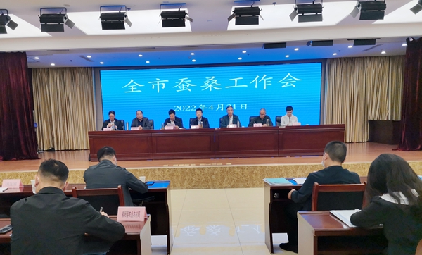 6be089cdb86f460eacfb89f0c8d2e9c6.jpg 会场.jpg