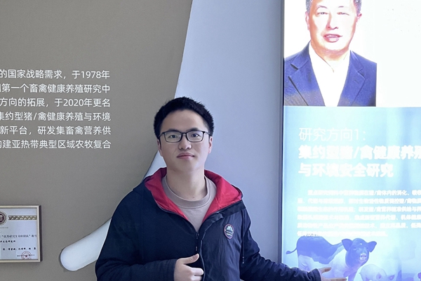 李奇隆_副本.jpg