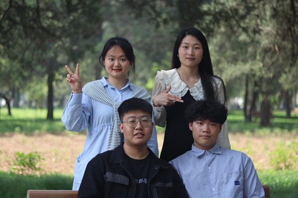 a71ef7ab6be64bb0ba8940e52296682f.jpg 02.jpg