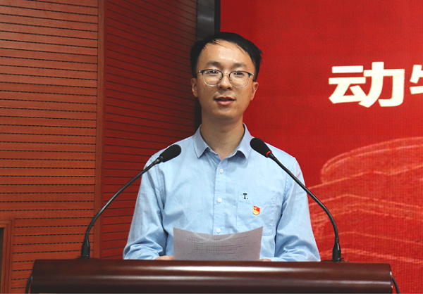 bd29c8dfa48a4ea6b8a69851b5ef200c.png 张宇.png