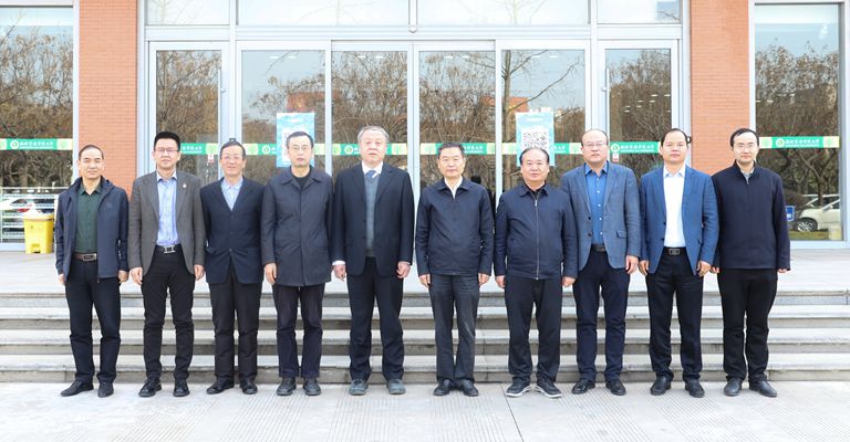 436e5e6ee7da4dc08e0a1f4c6896642a.jpg 合影留念.JPG